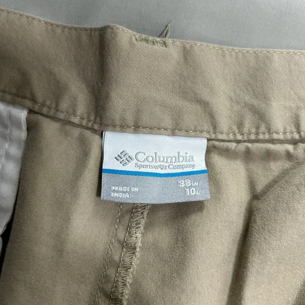Columbia Cargo Shorts XM4599 Mens 38 Tan Cotton Outdoor Hiking Casual
